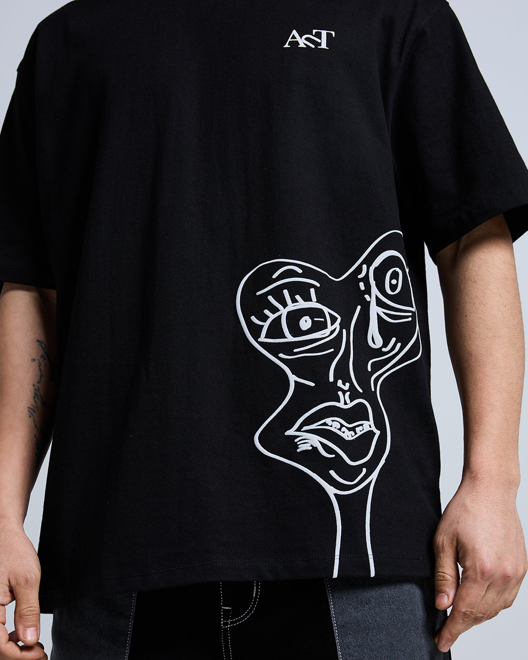 DISTORTED PERCEPTION T-SH!RT BLACK